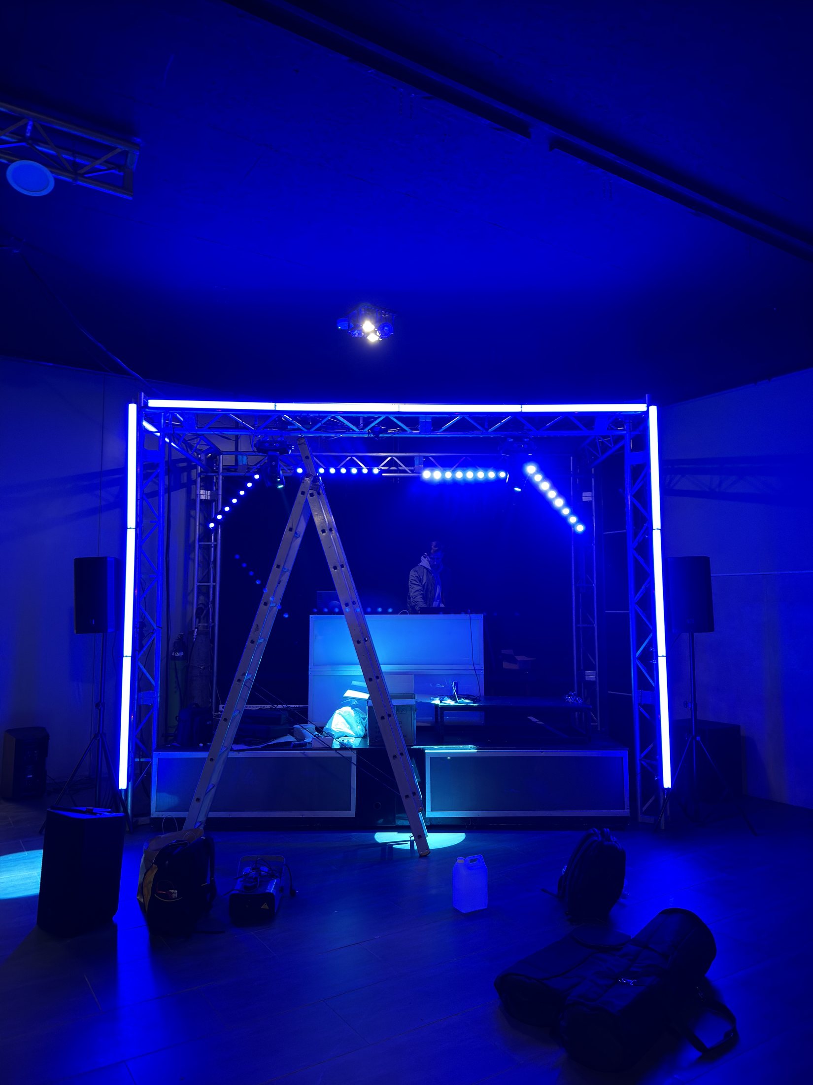 Konstrukcja aluminiowa i oświetlenie eventowe